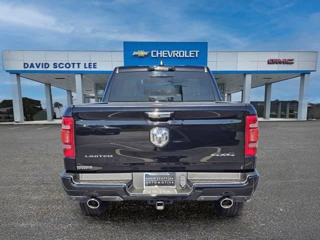 Used 2022 RAM 1500 Limited AWD/4WD image 12