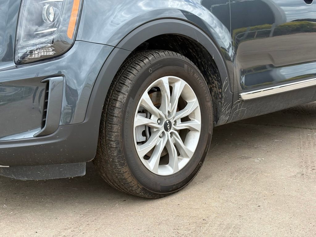 Used 2022 Kia Telluride LX AWD/4WD image 9