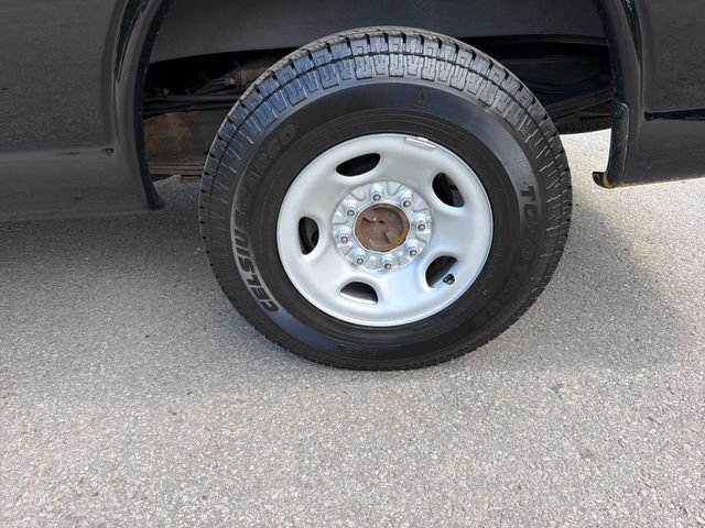 Used 2017 GMC Savana 2500 RWD image 26