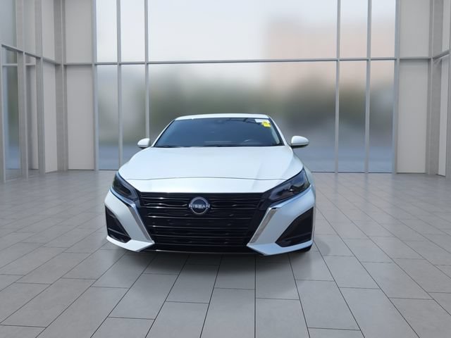 Certified 2025 Nissan Altima 2.5 SL AWD/4WD image 3