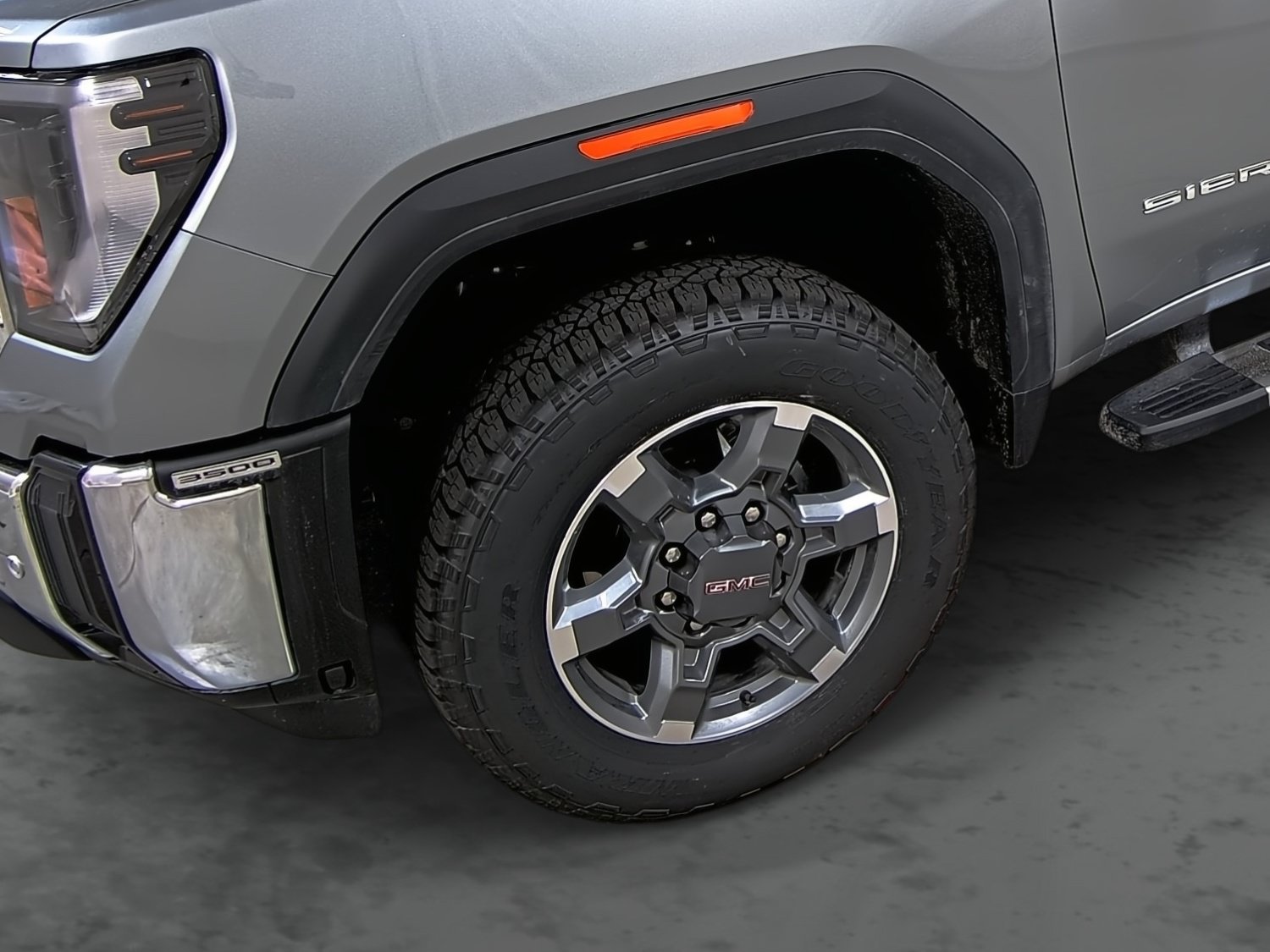 Used 2026 GMC Sierra 3500 SLE w/ SLE Value Package AWD/4WD image 7