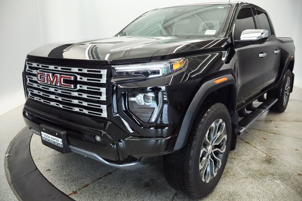Used 2023 GMC Canyon Denali image 13
