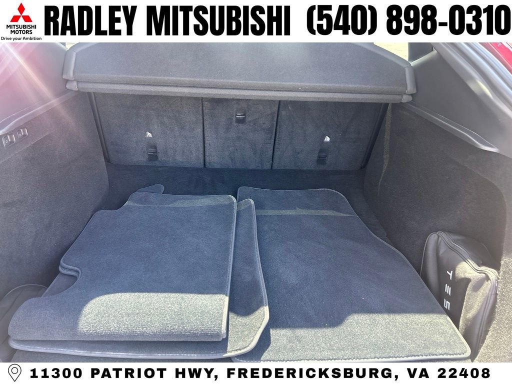 Used 2024 Tesla Model Y Long Range AWD/4WD image 13