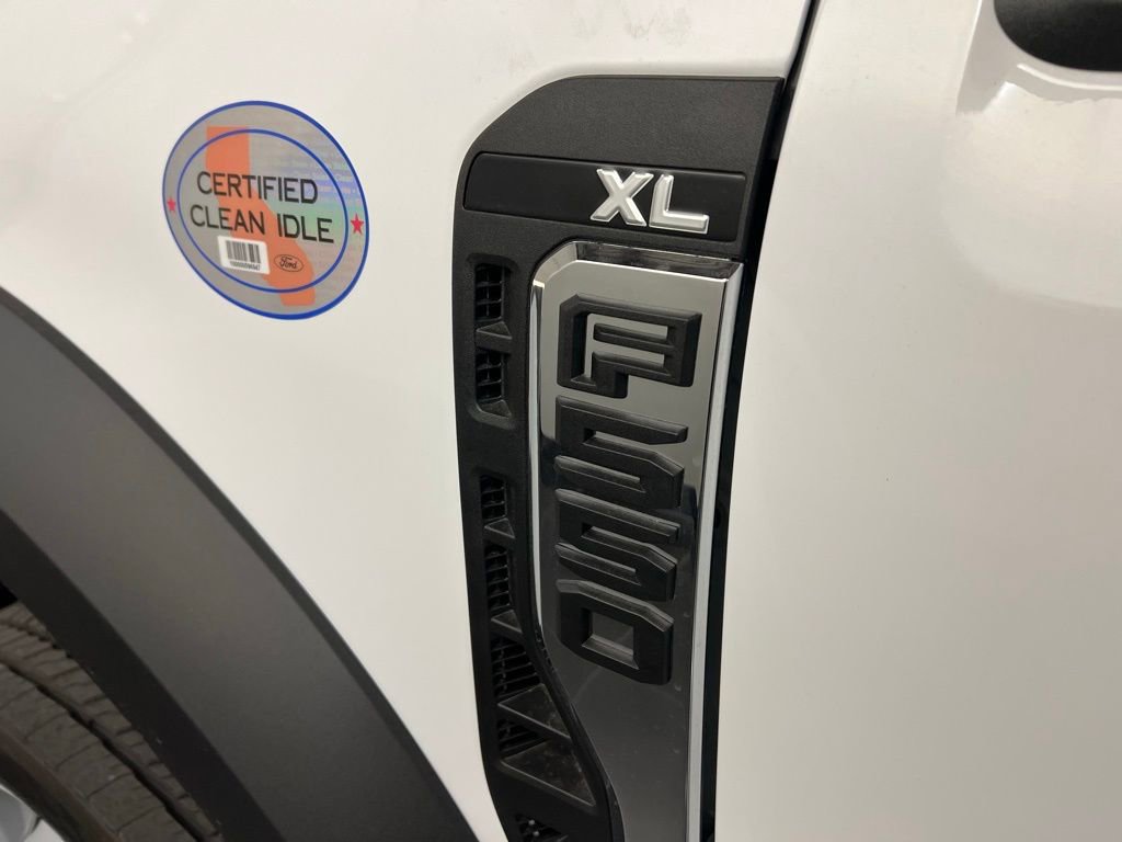 New 2026 Ford F550 XL image 27