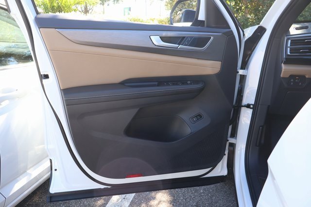 New 2026 Volkswagen Atlas Cross Sport SE image 9