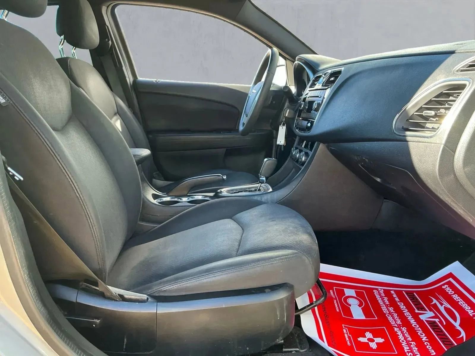 Used 2014 Chrysler 200 Touring image 22