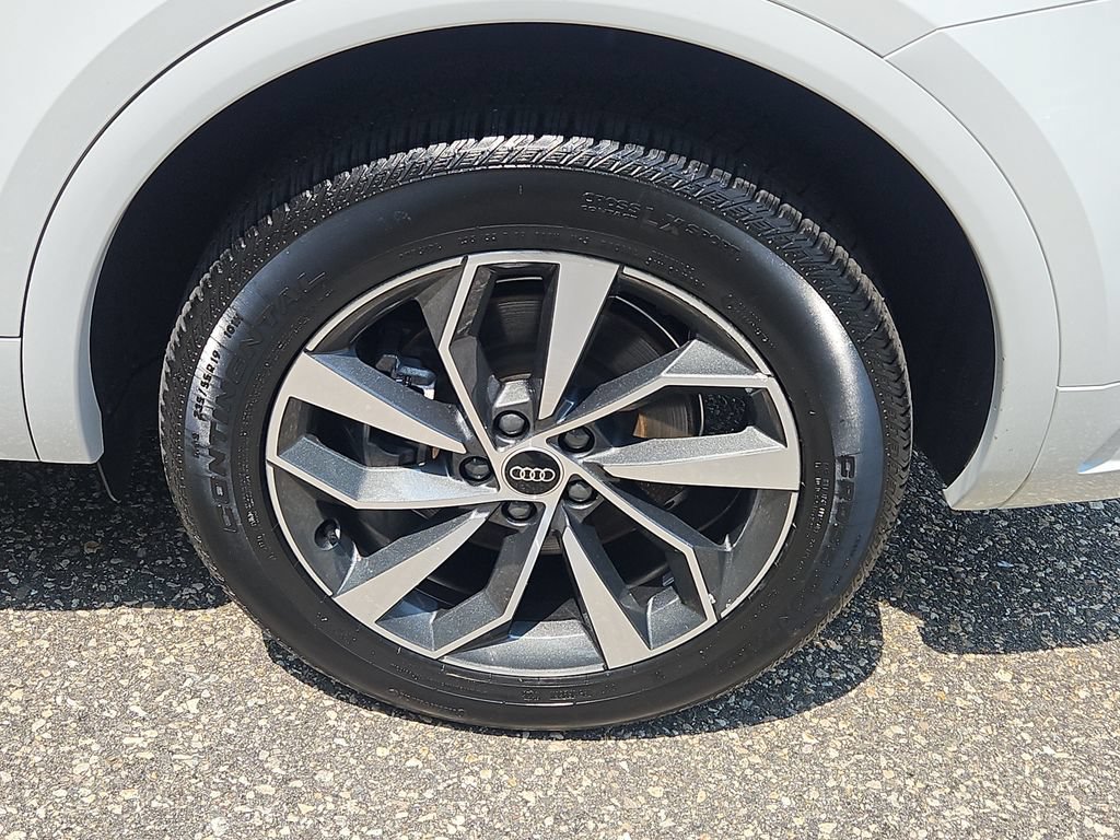 Certified 2024 Audi Q5 2.0T Premium AWD/4WD image 8
