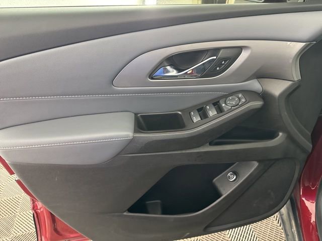 Used 2020 Chevrolet Traverse LT w/ LPO, Floor Liner Package image 21
