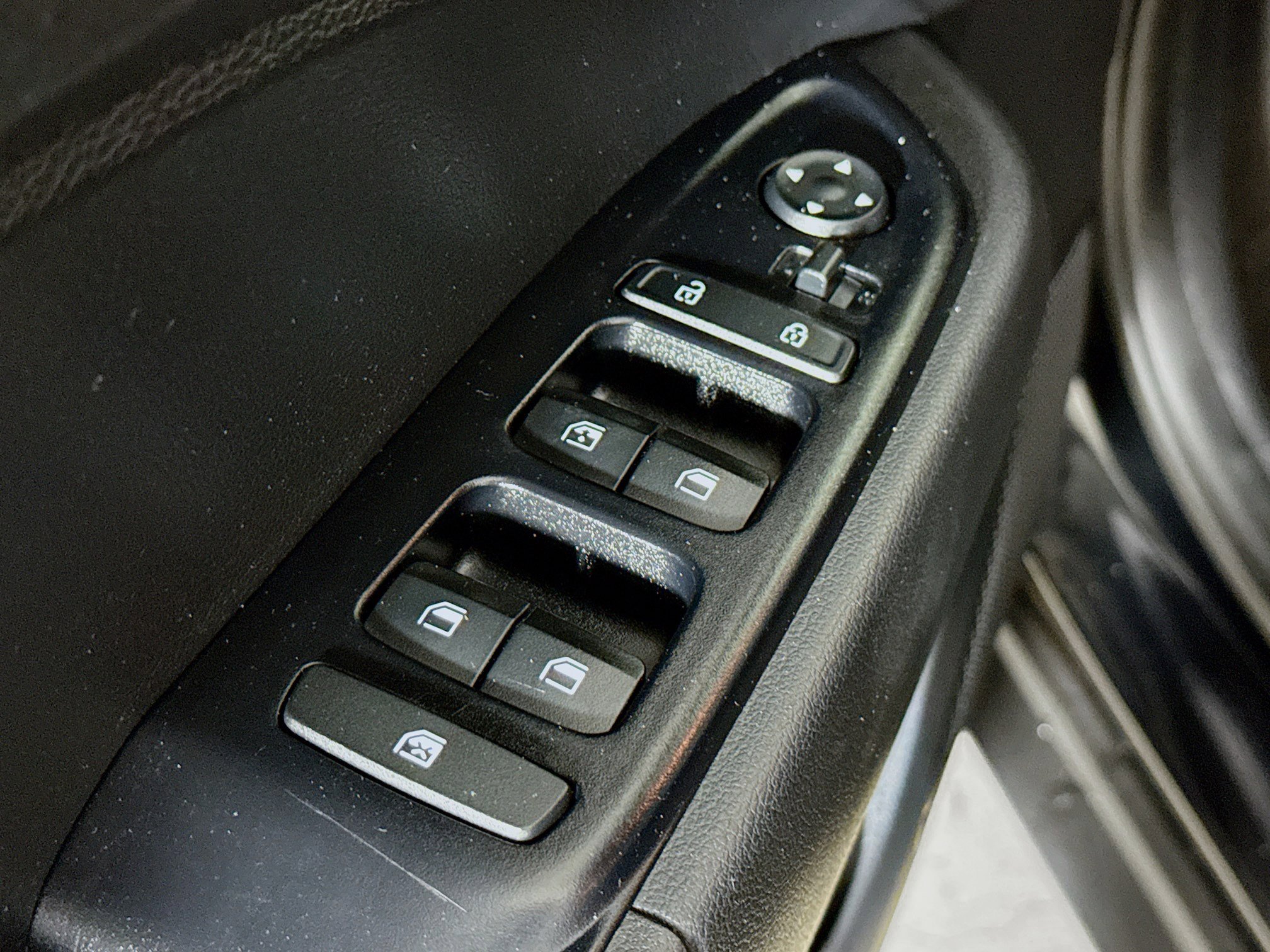 Used 2022 Hyundai Venue SEL w/ Cargo Package image 20