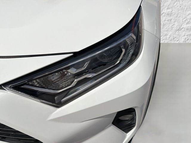 Used 2021 Toyota RAV4 XLE image 9