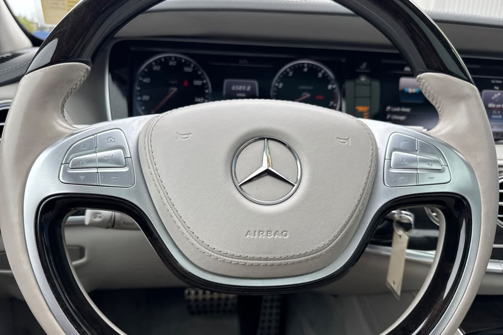Used 2015 Mercedes-Benz S 550 Sedan image 23