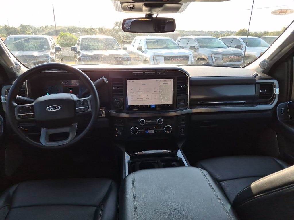 Used 2024 Ford F250 Lariat w/ Lariat Ultimate Package AWD/4WD image 32