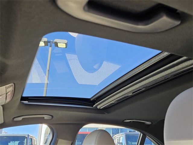 Used 2018 Mercedes-Benz C 300 4MATIC Sedan image 16