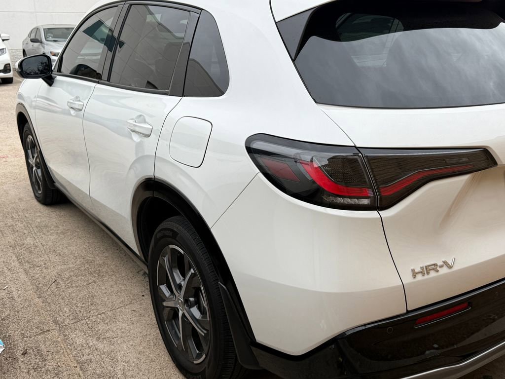 Certified 2024 Honda HR-V EX-L image 7
