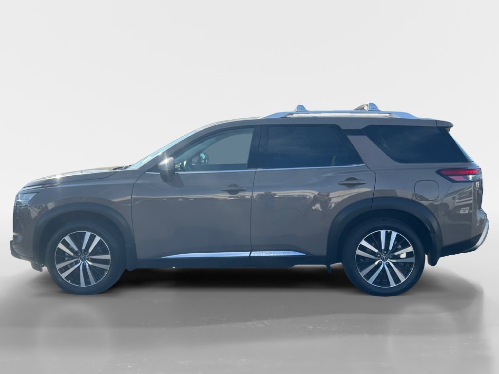 Used 2024 Nissan Pathfinder Platinum w/ Cargo Package AWD/4WD image 3