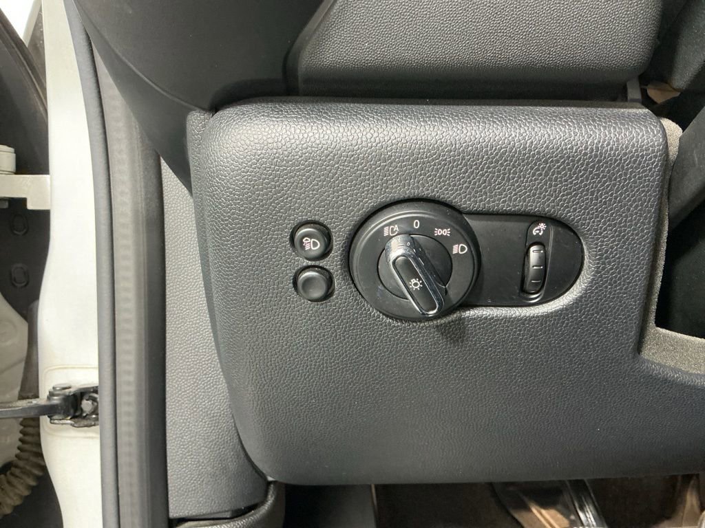 Certified 2022 MINI Cooper S image 17