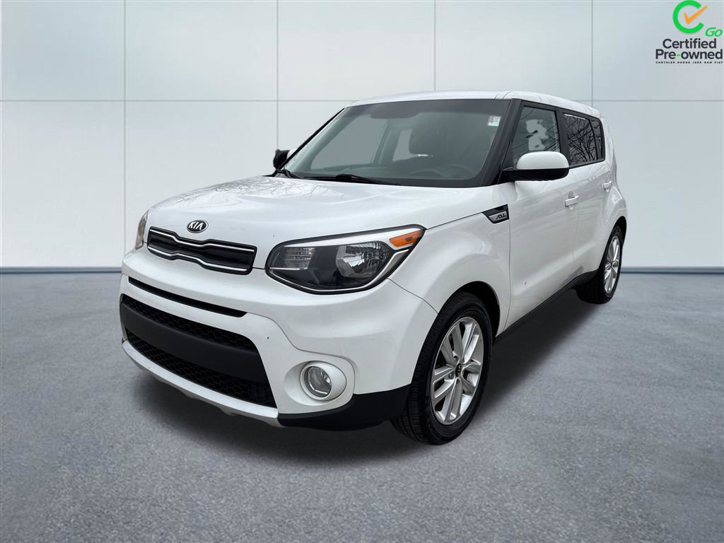 Used 2018 Kia Soul + image 2