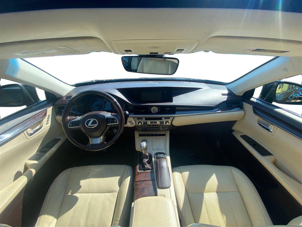 Used 2016 Lexus ES 350 w/ Luxury Package w/Wood Trim image 34