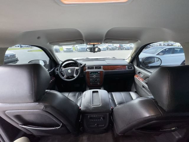 Used 2011 Chevrolet Tahoe LT RWD image 17
