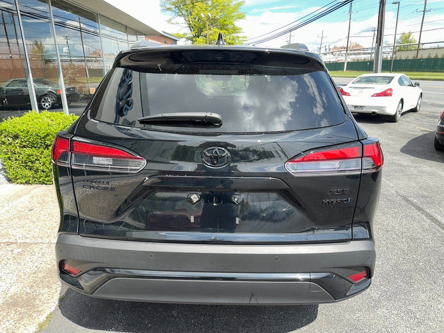 Used 2024 Toyota Corolla Cross AWD Hybrid image 25