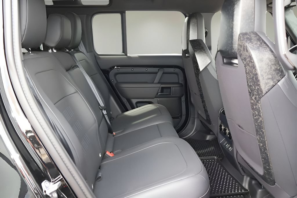 New 2026 Land Rover Defender 110 OCTA AWD/4WD image 16