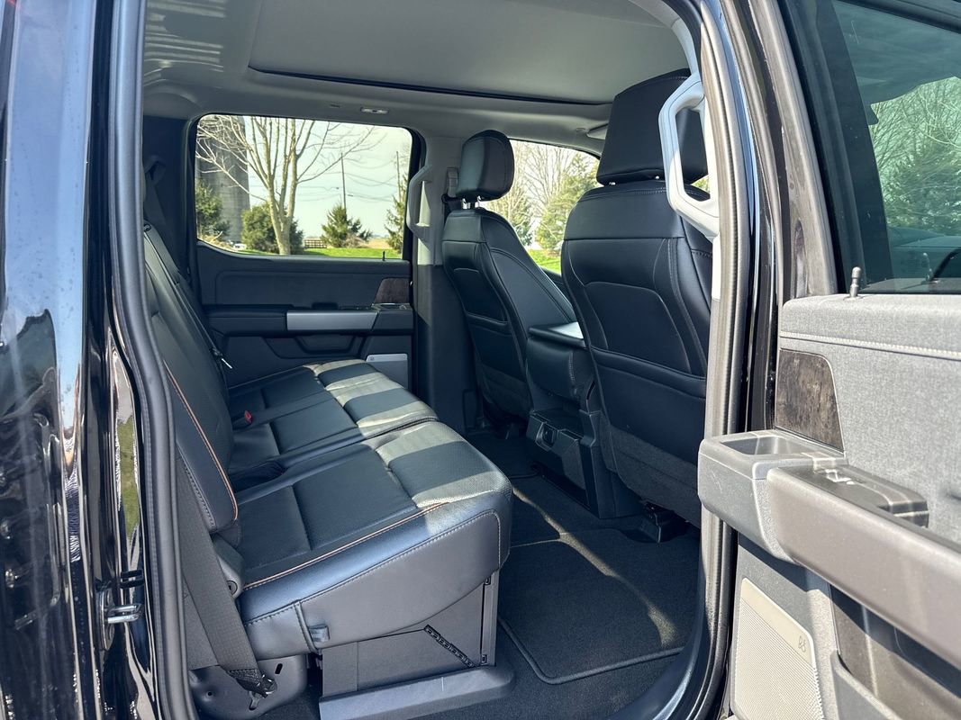 Used 2025 Ford F350 Lariat w/ Camper Package image 13