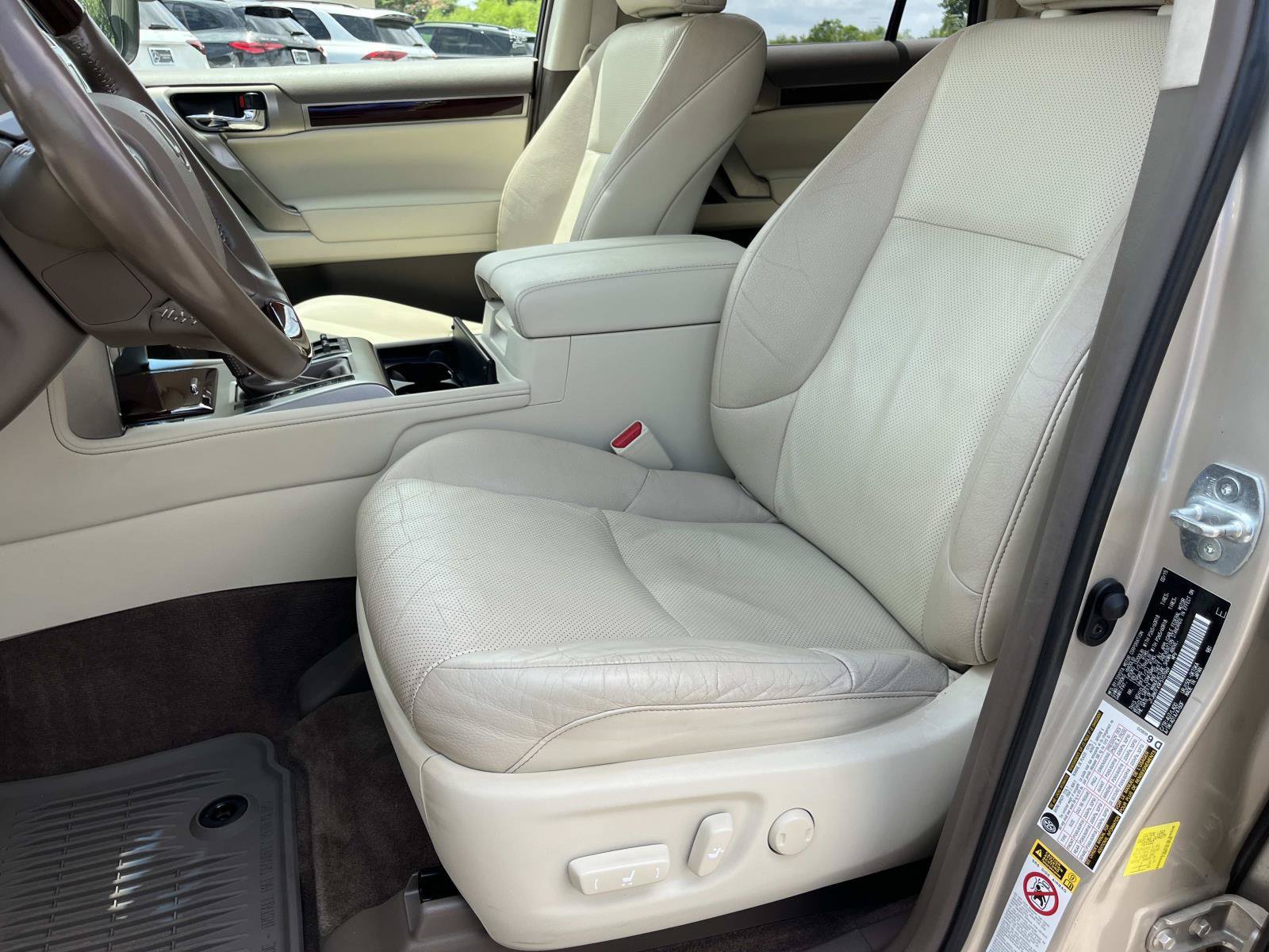 Used 2015 Lexus GX 460 w/ Premium Package AWD/4WD image 21