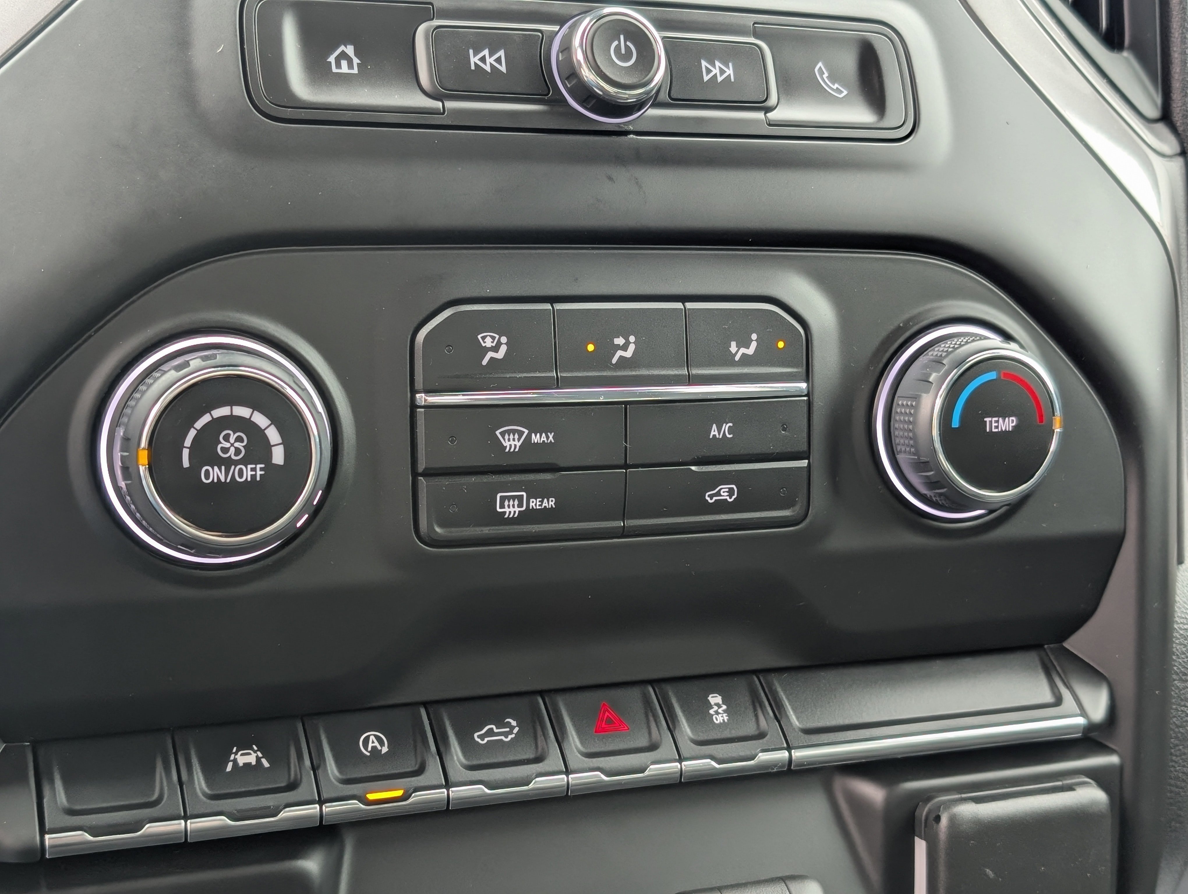 Used 2023 Chevrolet Silverado 1500 Custom image 18