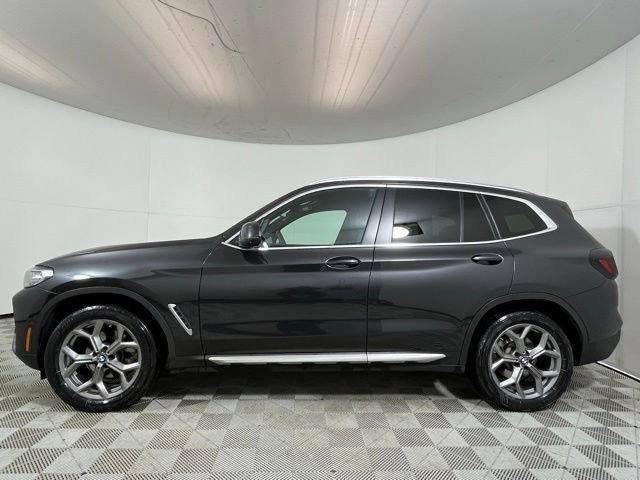 Used 2023 BMW X3 xDrive30i w/ Premium Package image 4