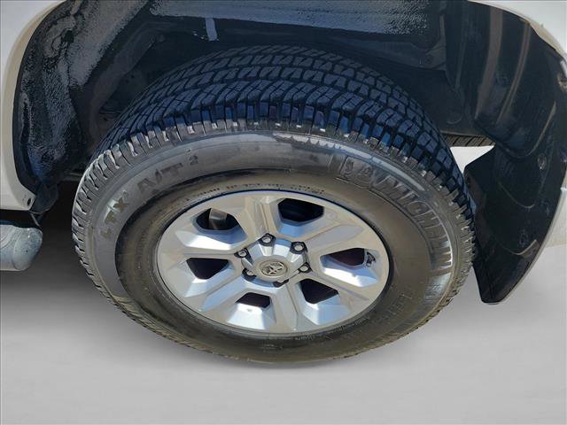 Used 2016 Toyota 4Runner SR5 image 12