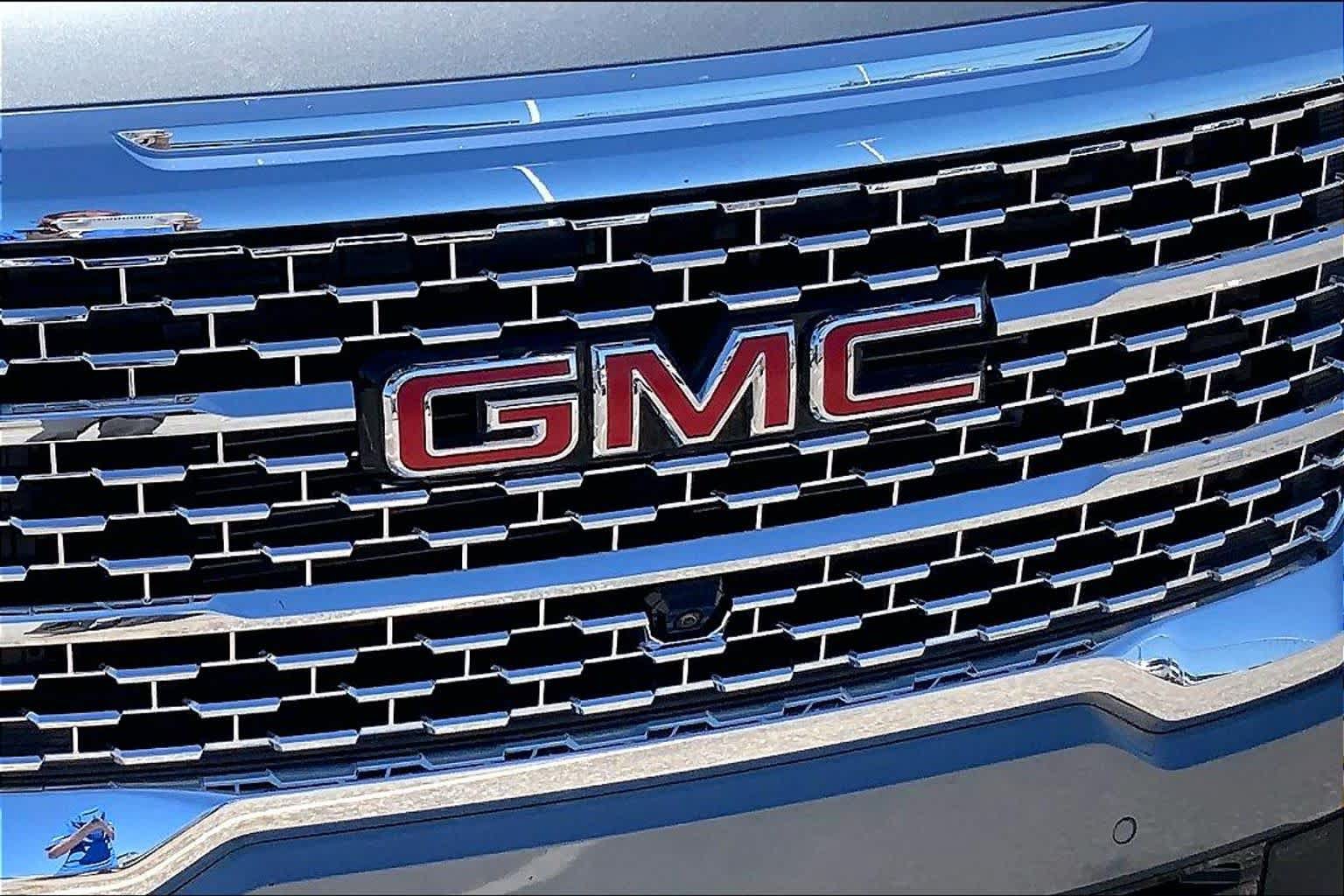 Used 2022 GMC Acadia Denali w/ Denali Ultimate Package AWD/4WD image 29