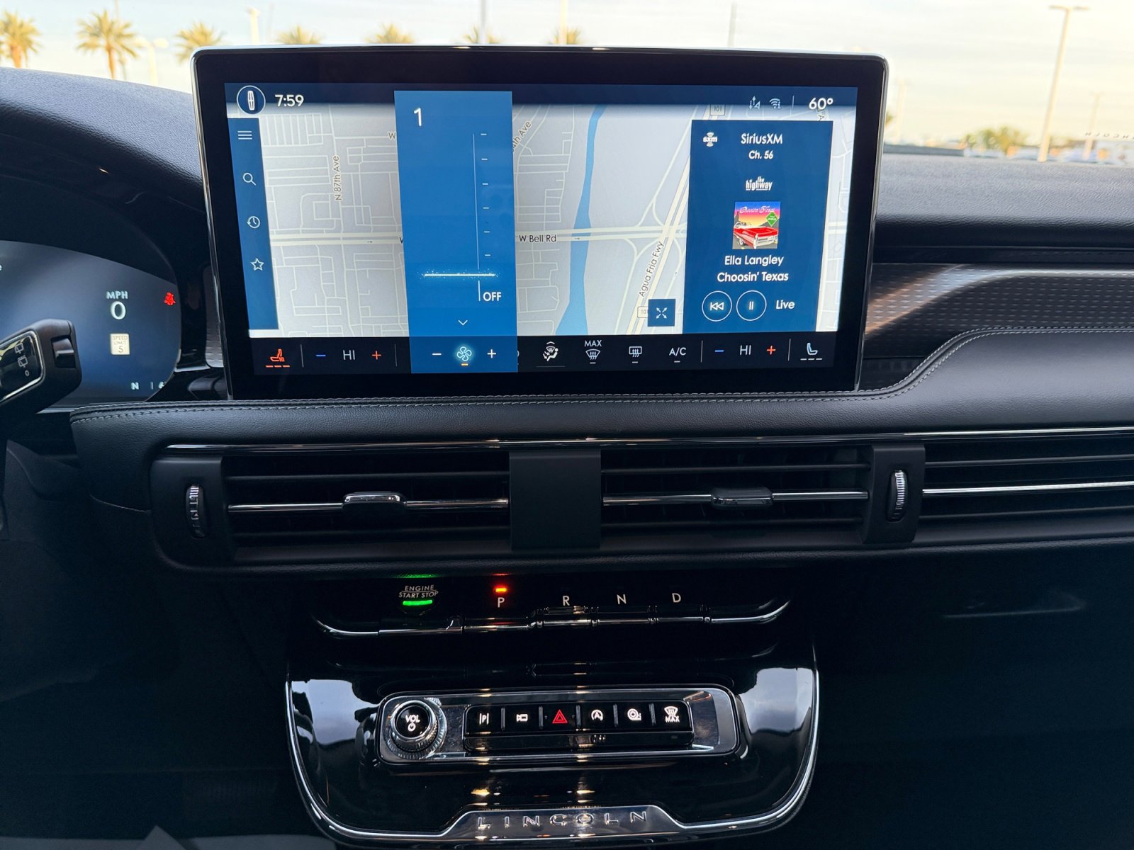 Used 2023 Lincoln Corsair Reserve w/ Equipment Group 202A image 11