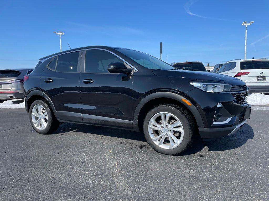 Used 2022 Buick Encore GX Preferred w/ Cold Weather Comfort Package AWD/4WD image 2