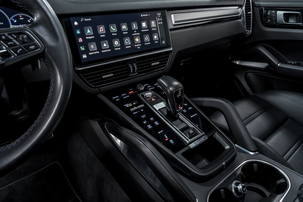 Used 2022 Porsche Cayenne Turbo AWD/4WD image 23