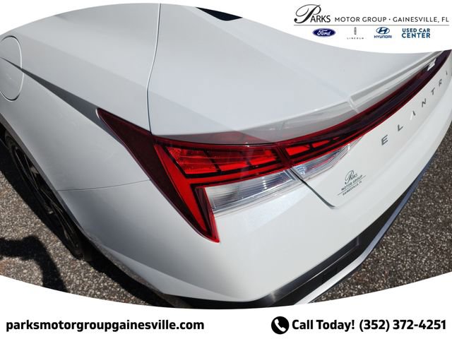 New 2025 Hyundai Elantra Limited FWD image 7