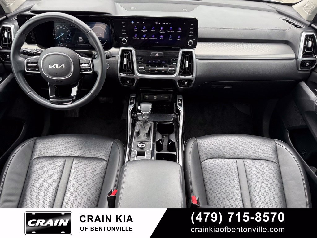 Used 2023 Kia Sorento SX AWD/4WD image 25