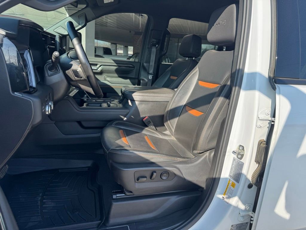 Used 2024 GMC Sierra 2500 AT4 w/ AT4 Preferred Package image 12