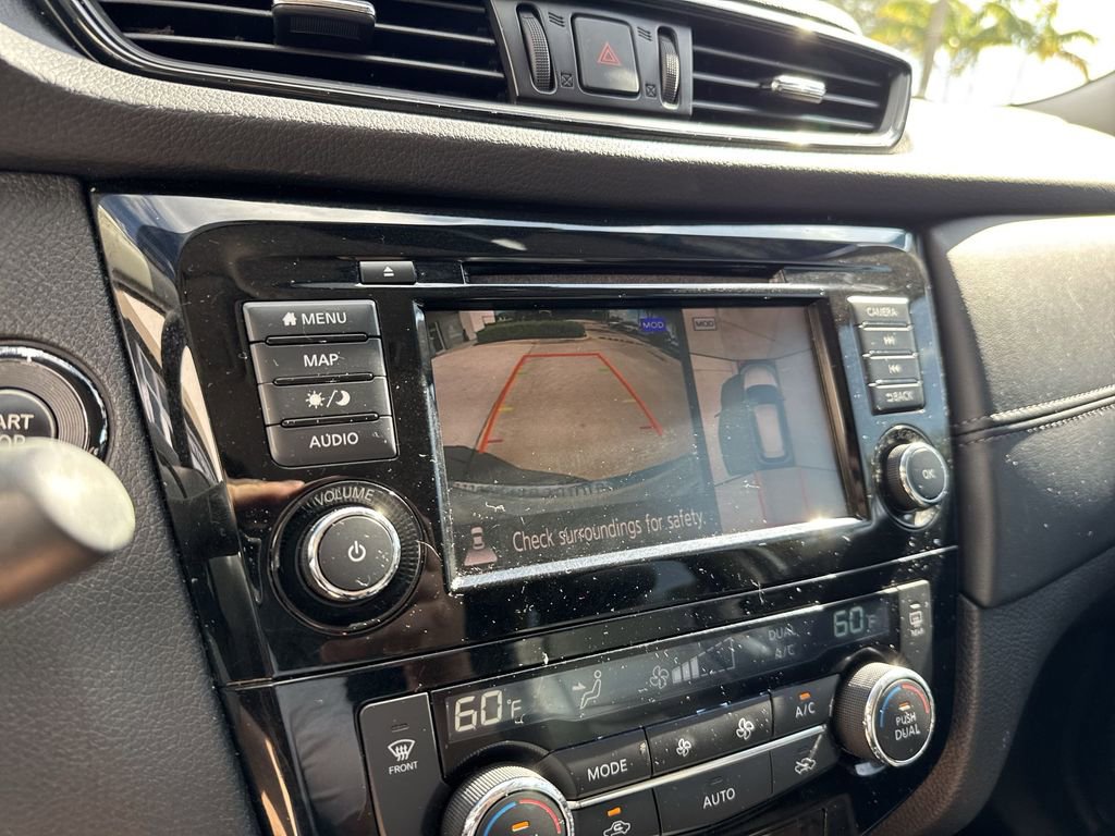 Used 2020 Nissan Rogue SL w/ Premium Package image 50