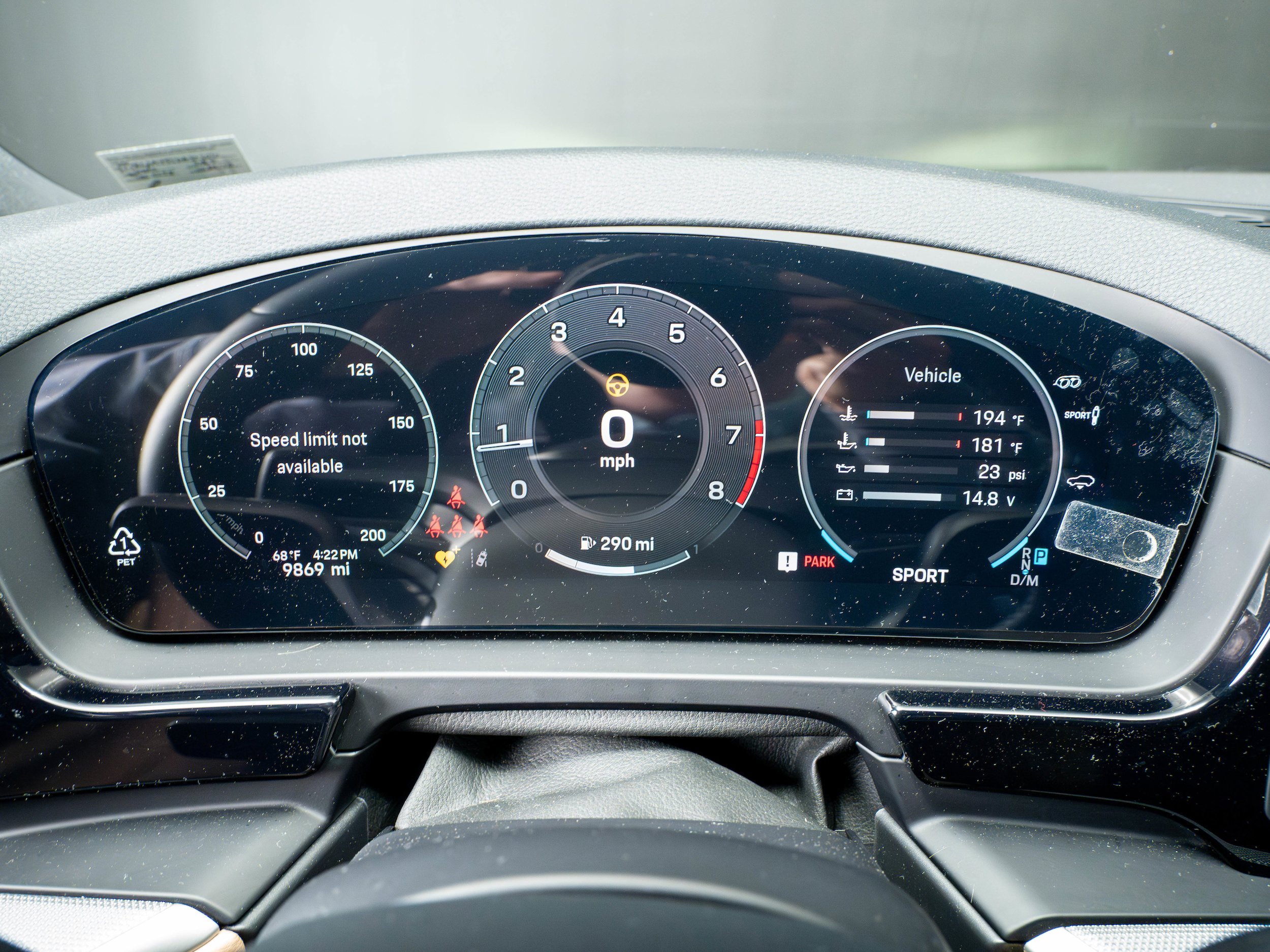 Certified 2025 Porsche Cayenne S AWD/4WD image 23