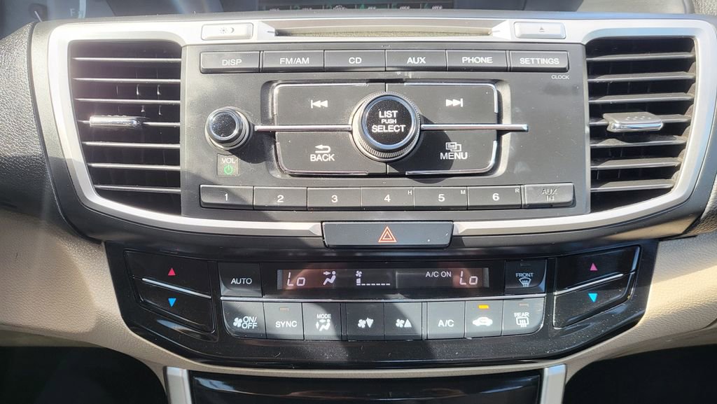 Used 2016 Honda Accord LX image 30