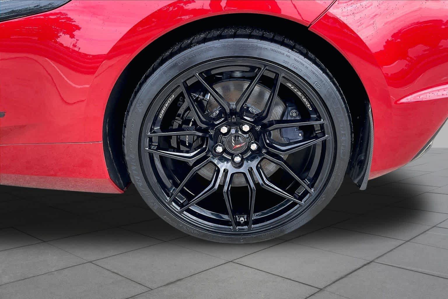 Used 2025 Chevrolet Corvette Z06 RWD image 10