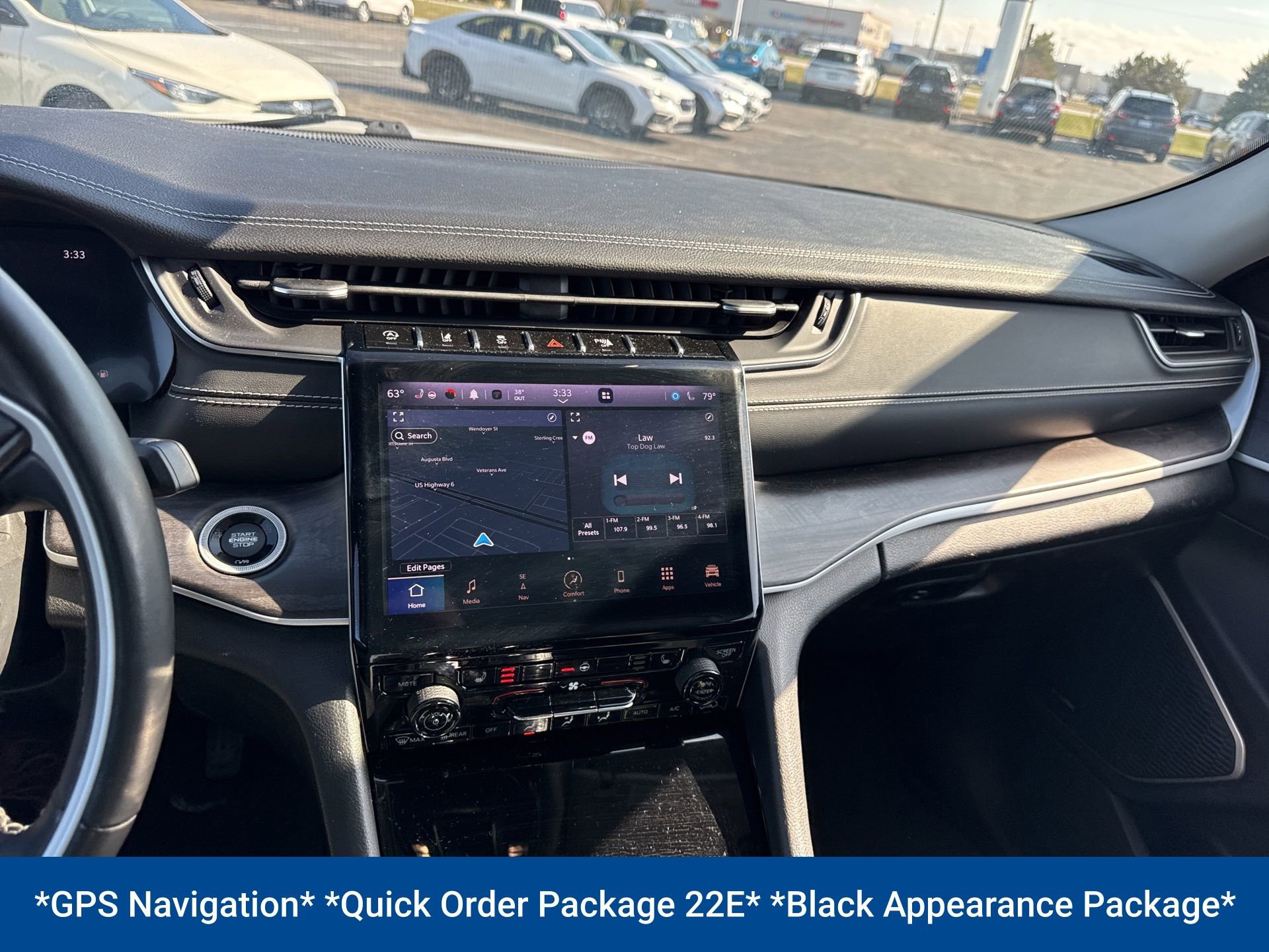 Used 2022 Jeep Grand Cherokee L Limited w/ Black Appearance Package image 13