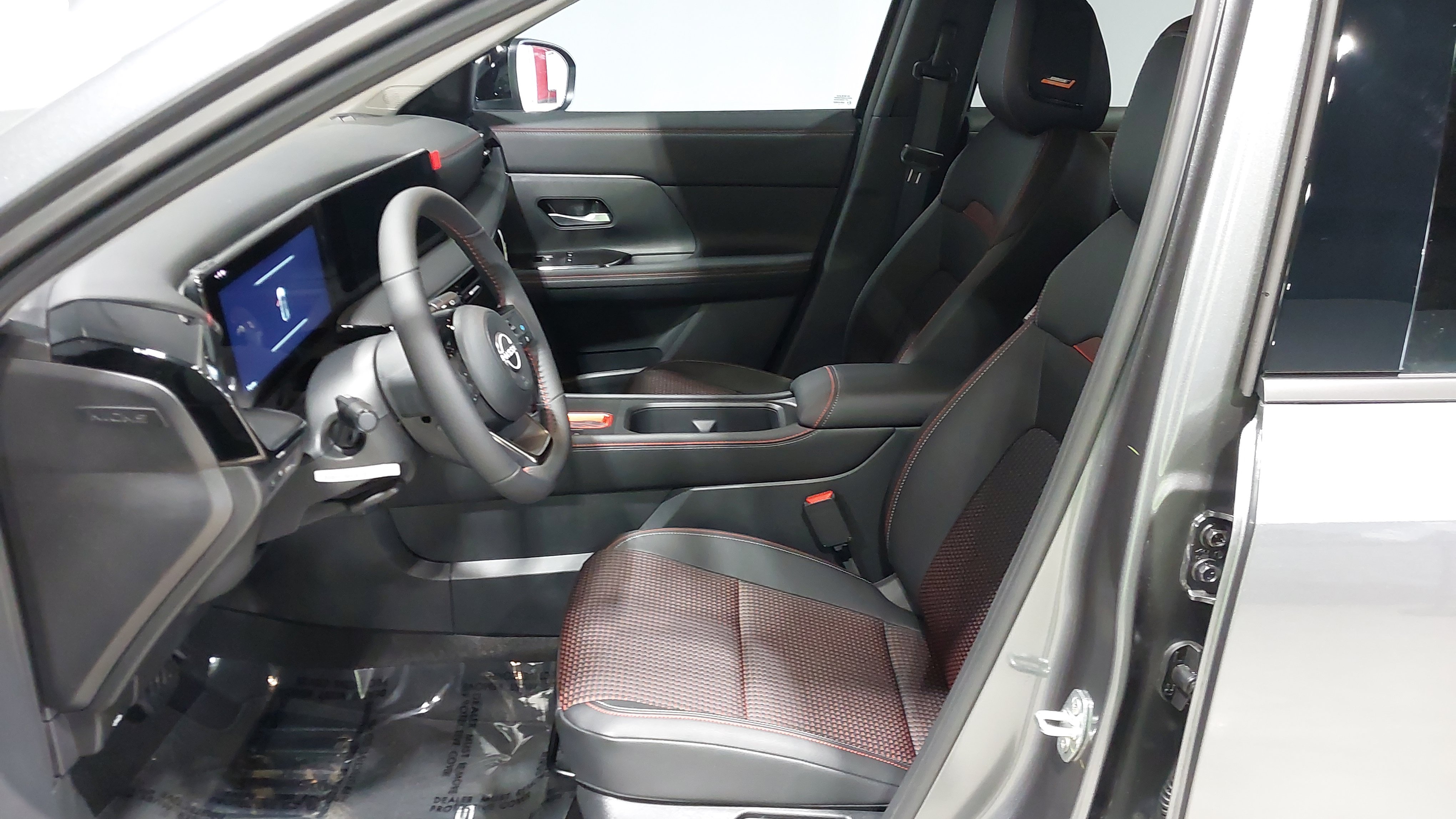New 2026 Nissan Kicks SR w/ SR Premium Package AWD/4WD image 20