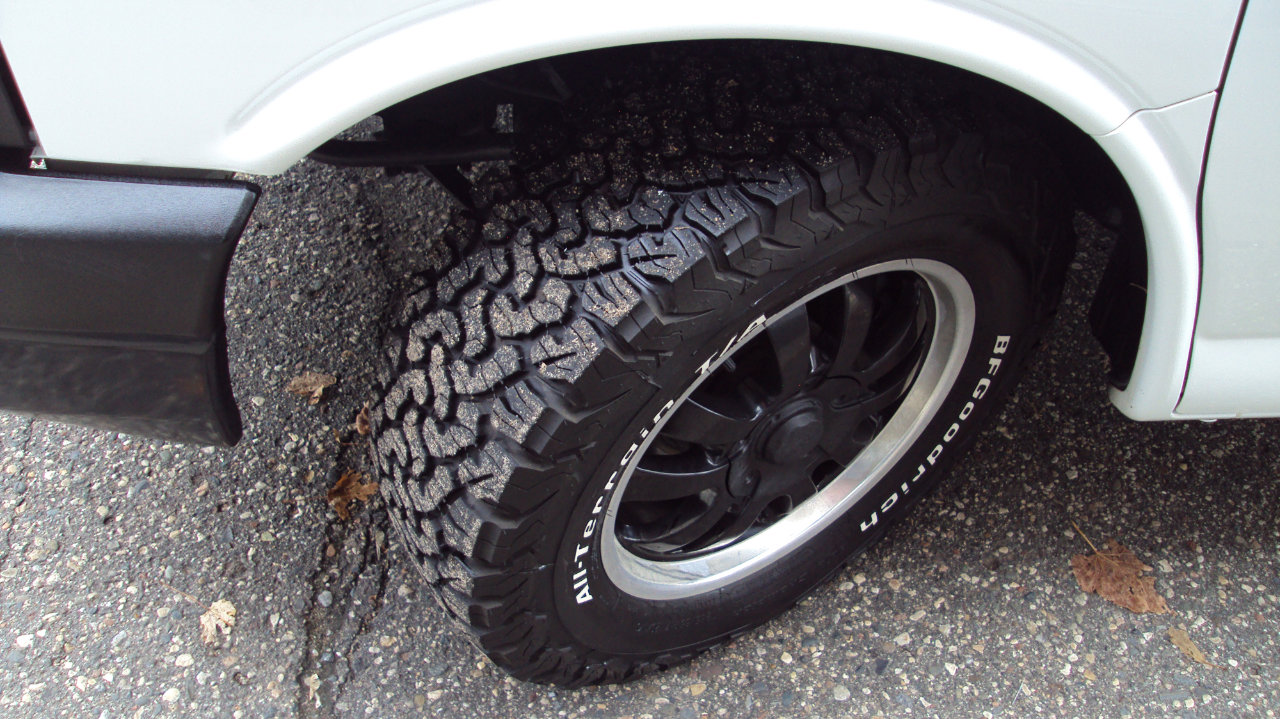 Used 2012 GMC Savana 1500 AWD image 26