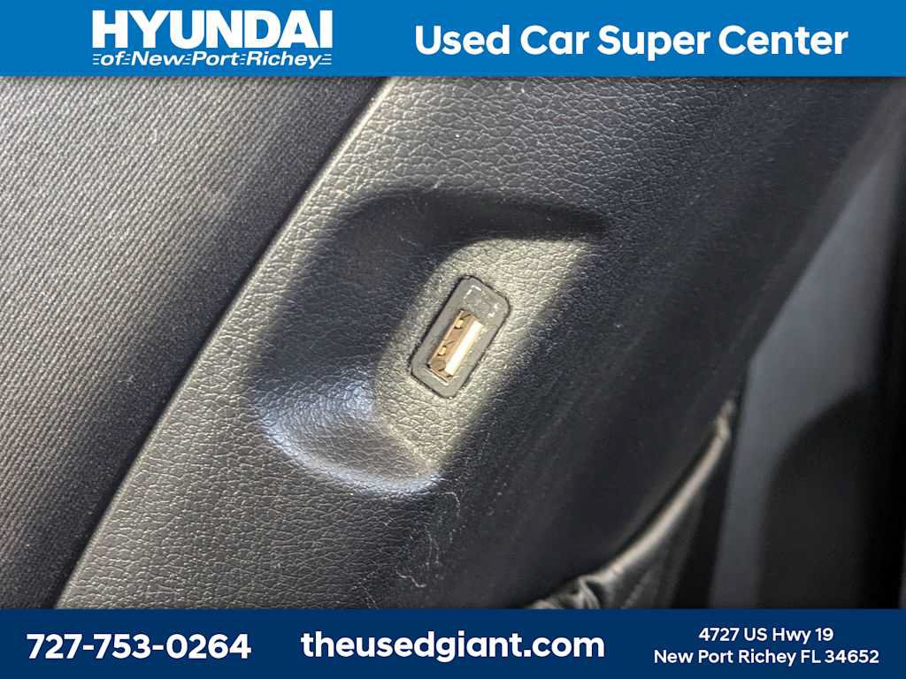 Used 2021 Hyundai Palisade SEL FWD image 17