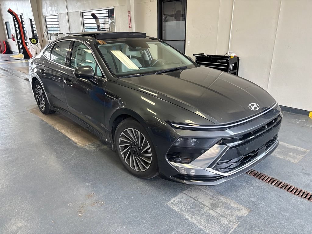 Used 2025 Hyundai Sonata Limited