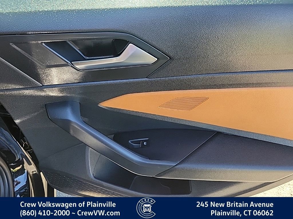 Certified 2024 Volkswagen Jetta SEL FWD image 46