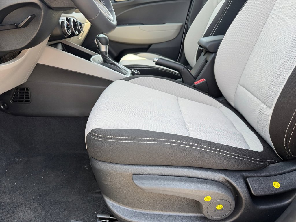 New 2026 Hyundai Venue SEL FWD image 11