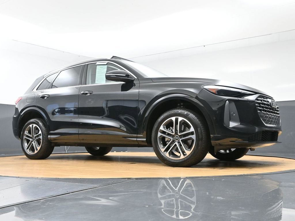 Used 2025 Audi Q5 Premium w/ Convenience Package AWD/4WD image 50
