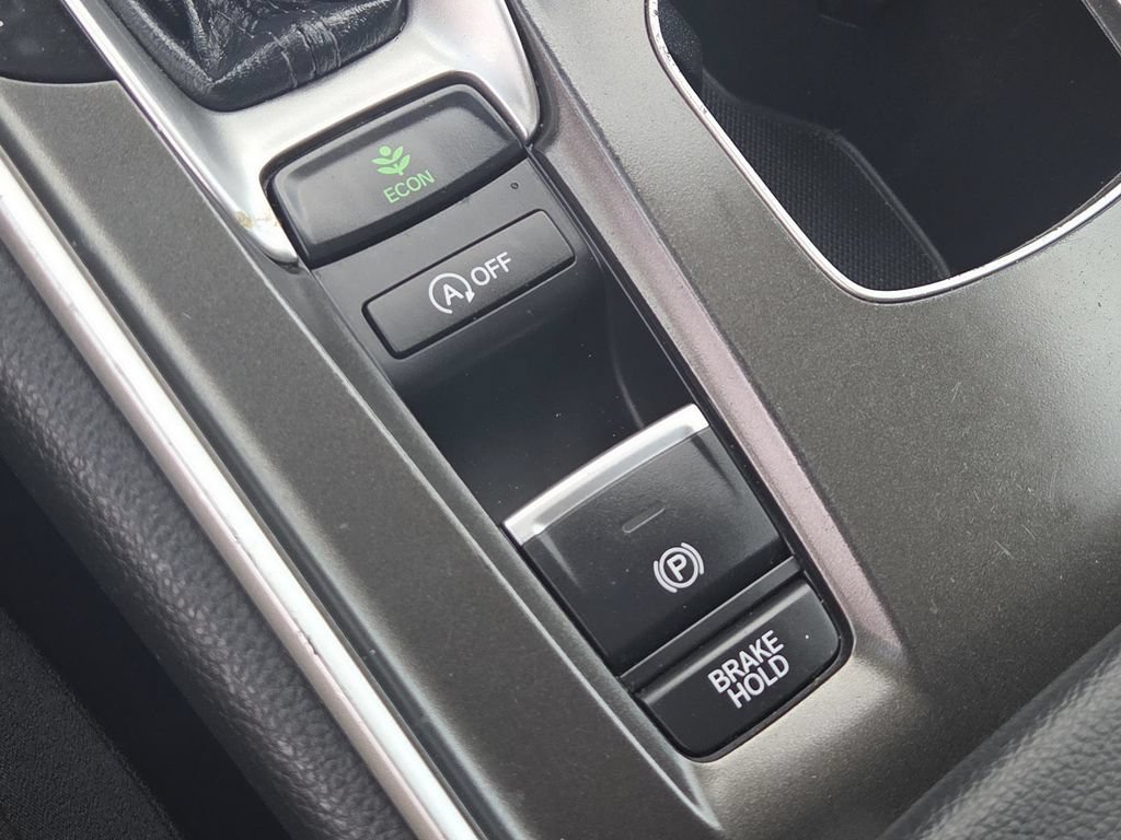 Used 2022 Honda Accord LX image 7